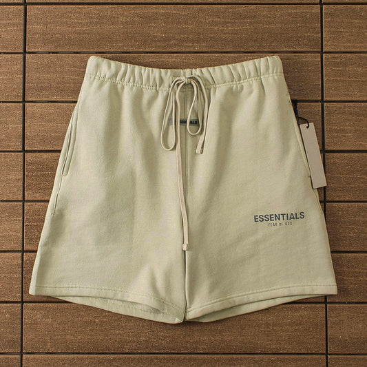 "essence" shorts pistachio