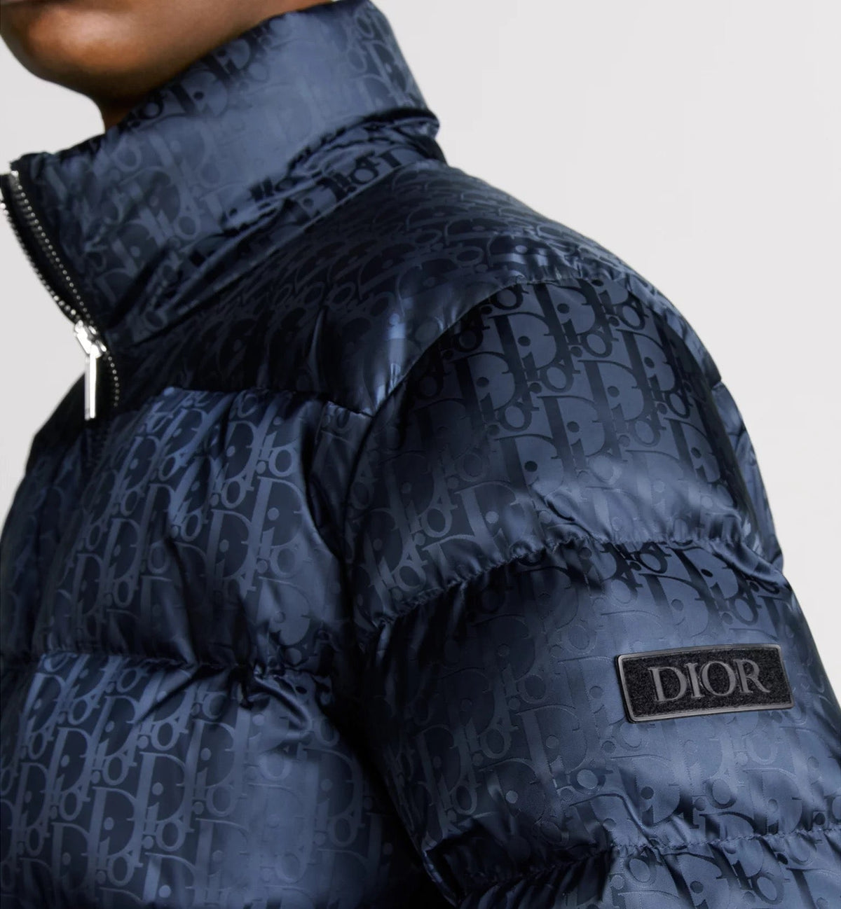 "D" Oblique Puffer Blau