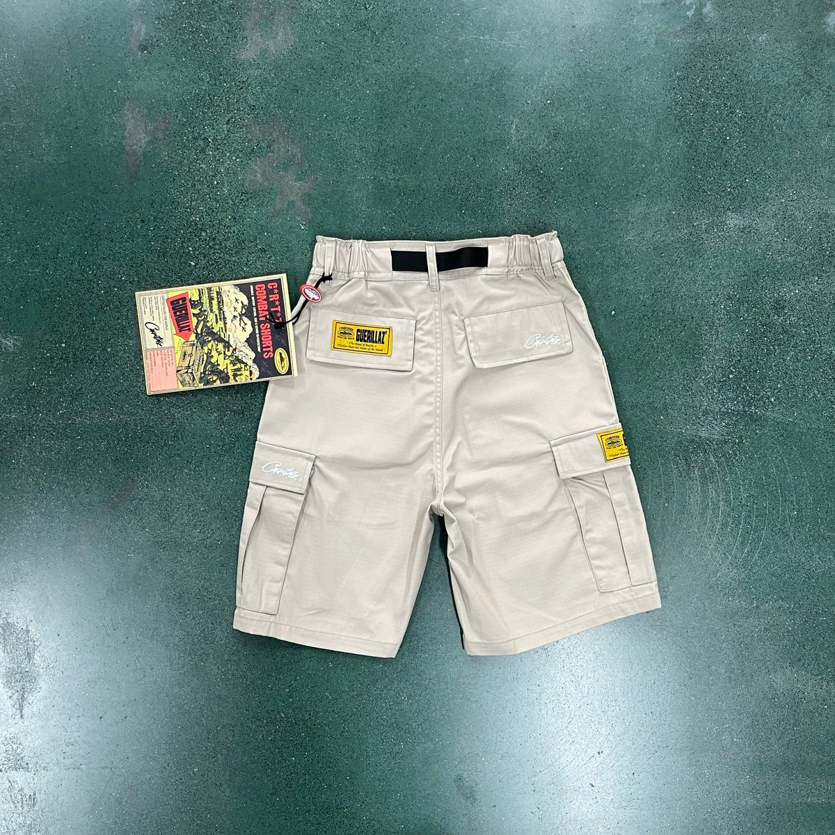 "alcatraz" cargo shorts beige